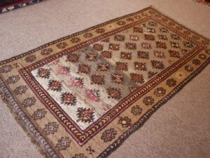 Tiamani long rug