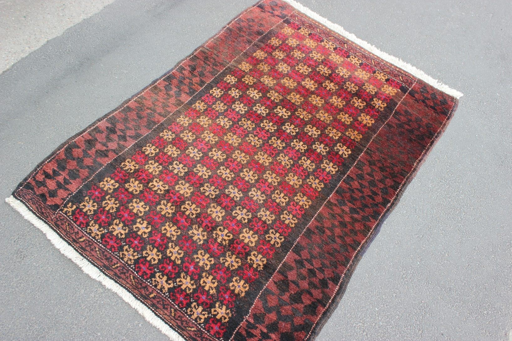 Baluch rug - Image 2