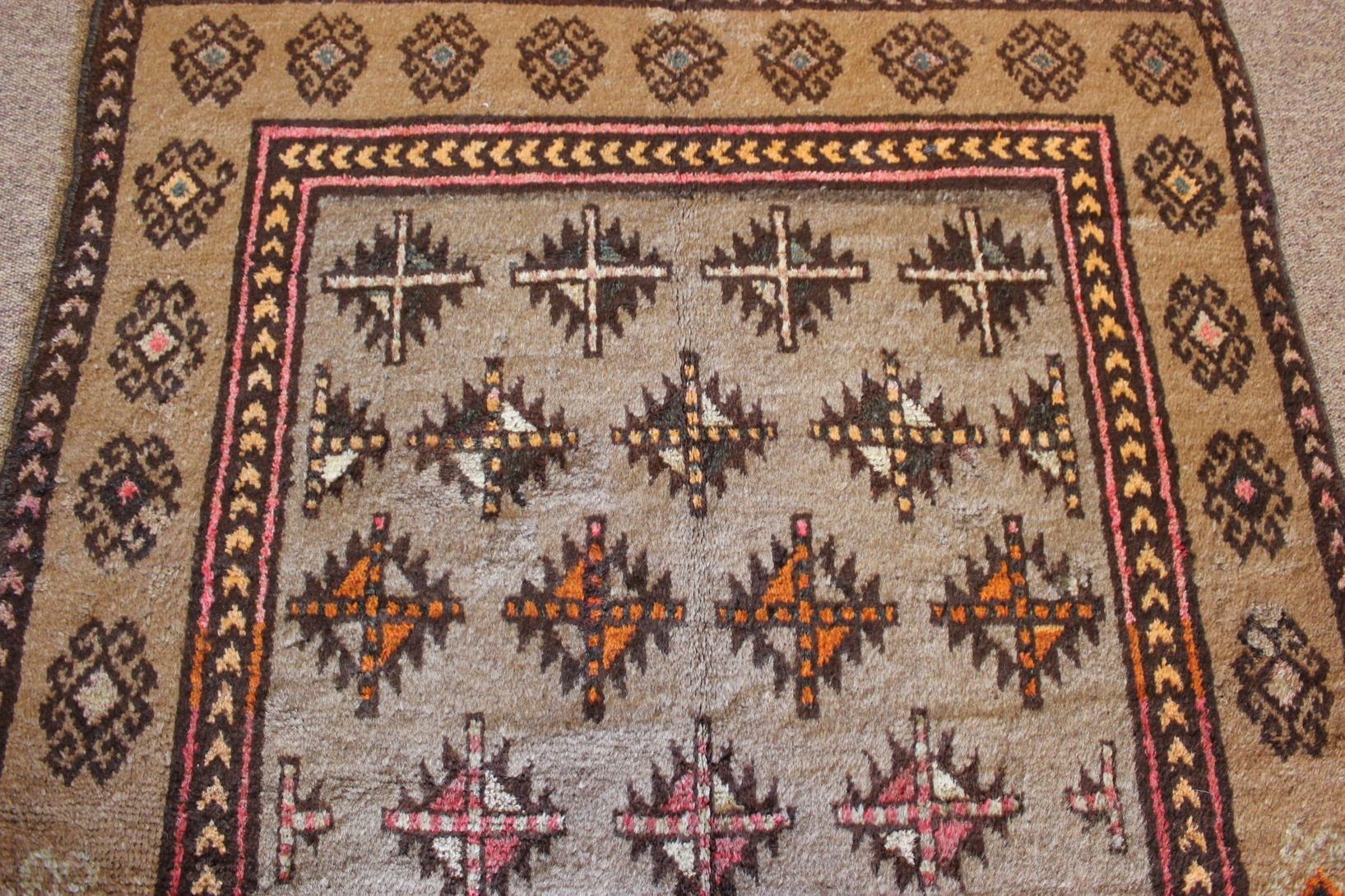 Tiamani long rug - Image 2