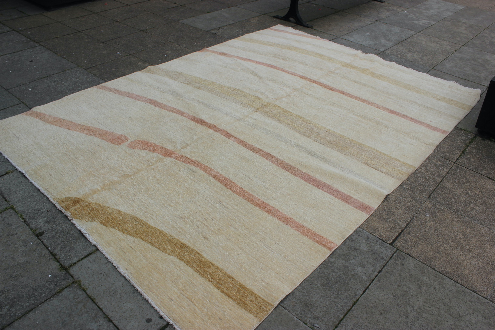 Pale modern Contemporary carpet