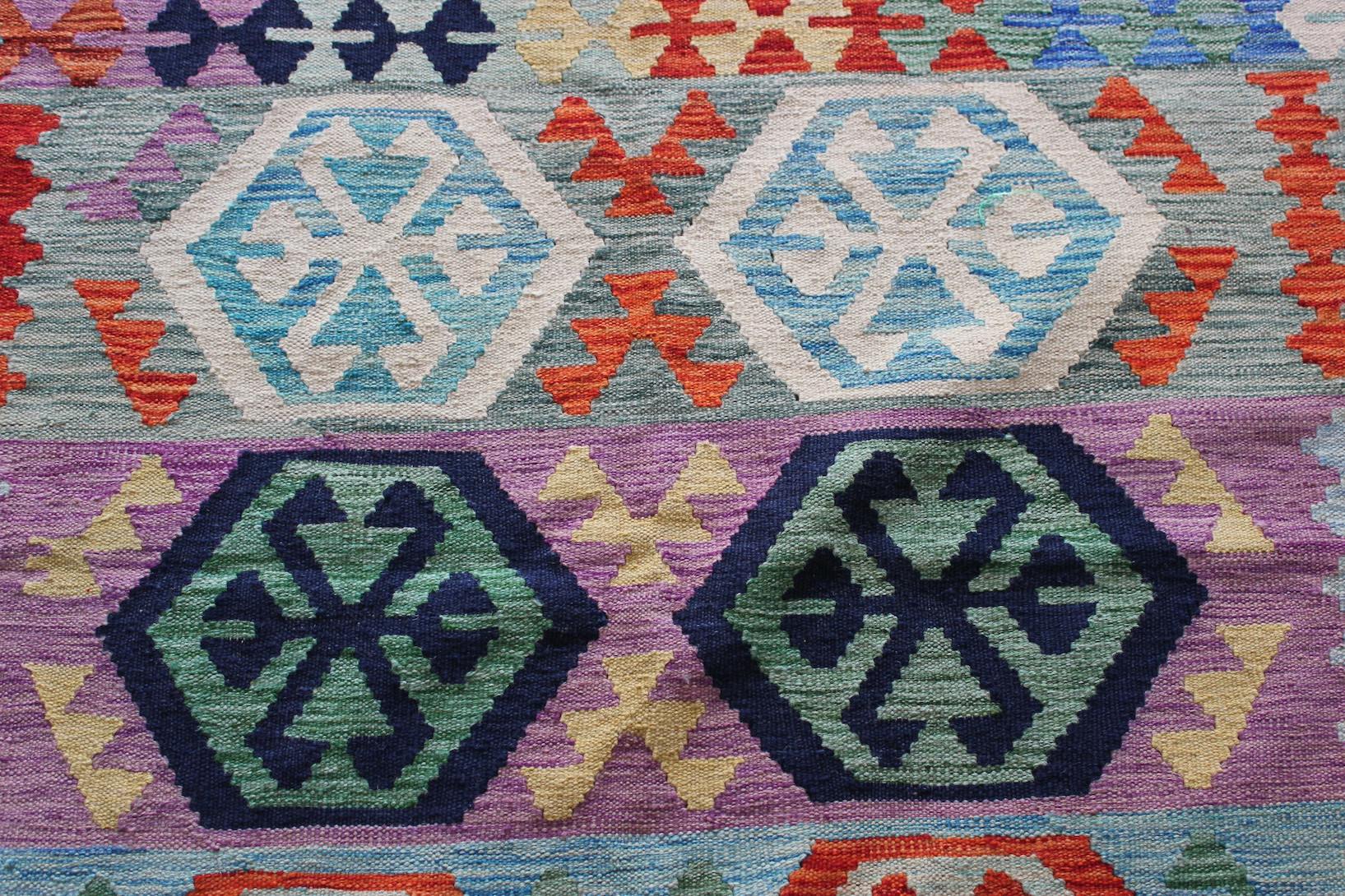 Veg Dye Kilim Large - Image 2