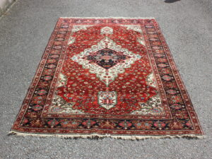 Antique Saruk rug