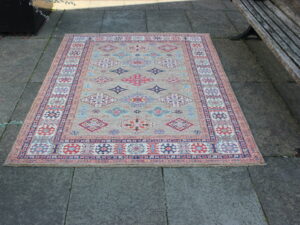 Fine Grade Kazak rug