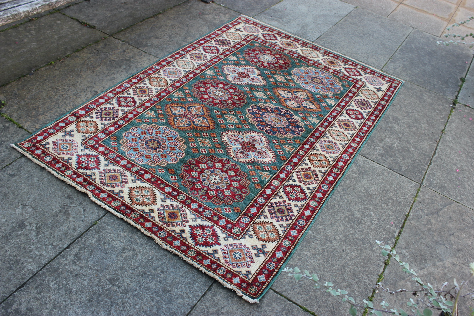 Fine Grade Kazak rug - Image 4