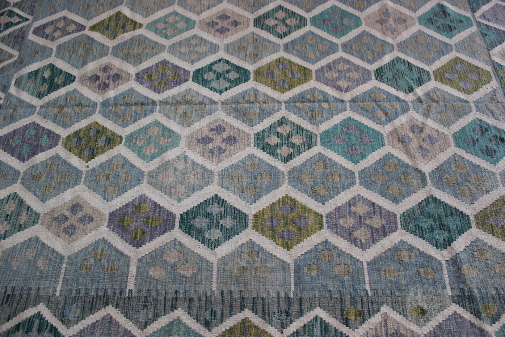 Veg Dye Kilim - Image 2