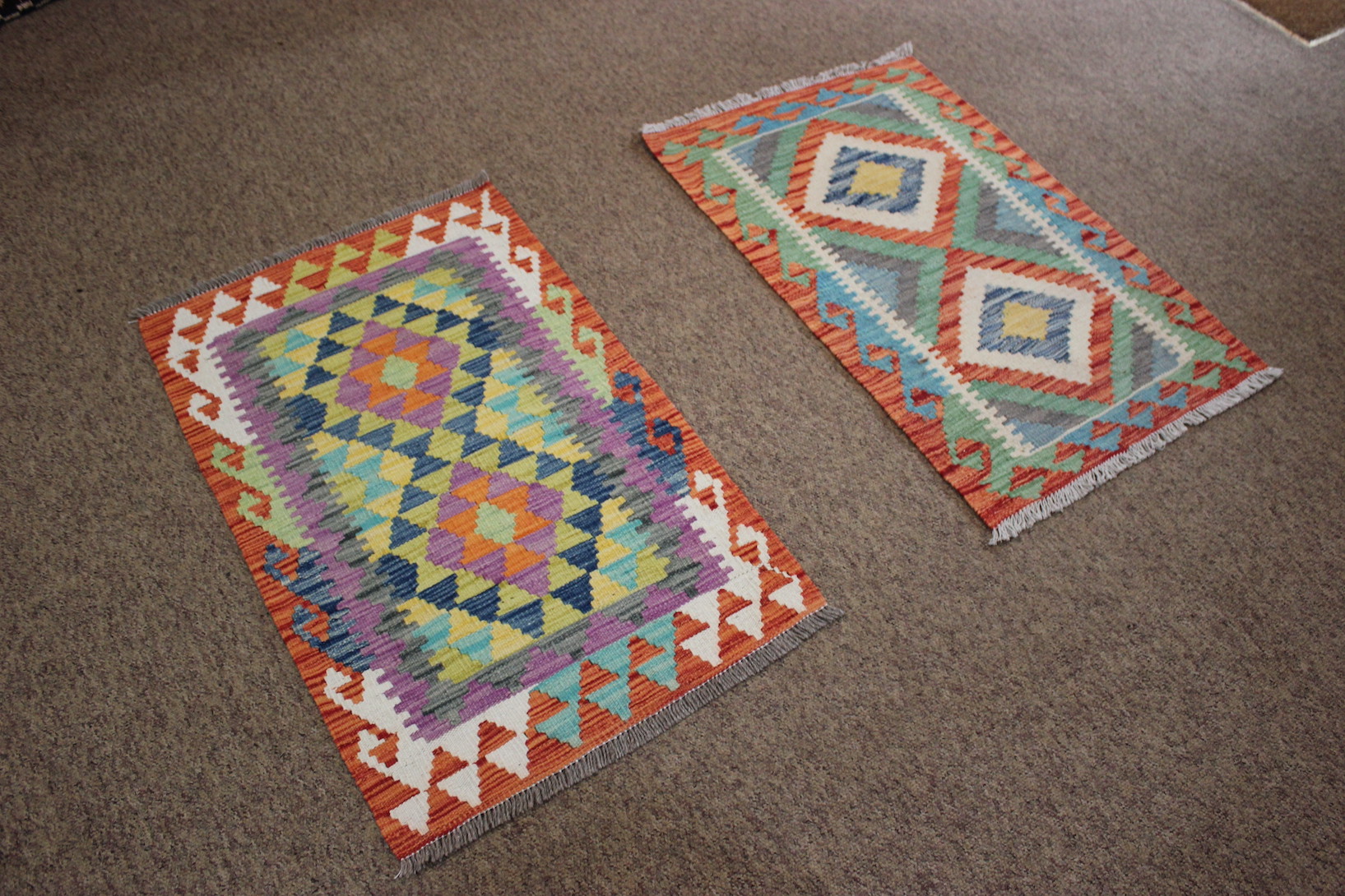 Small Veg Dye Kilim - Image 4