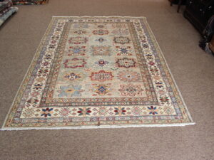 Fine Grade Kazak rug